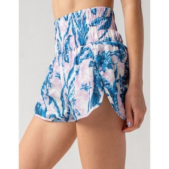 Free People Fp Movement The Way Home Shorts In White Combo - Size L NWT - Picture 1 of 7